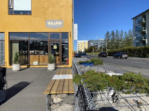 Benches and landscaping at Laugalækur.
