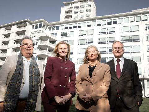 Gunnar Svavarsson framkvæmdastjóri NLSH, Heiða Björg Hilmisdóttir borgarstjóri, Alma D. Möller heilbrigðisráðherra og Runólfur Pálsson forstjóri Landspítala