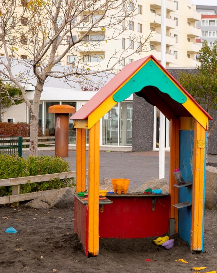 Small playhouse on the grounds of Grandaborg preschool