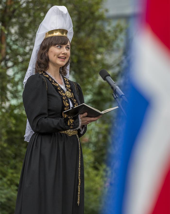 Fjallkonan 2014, Valgerður Guðnadóttir