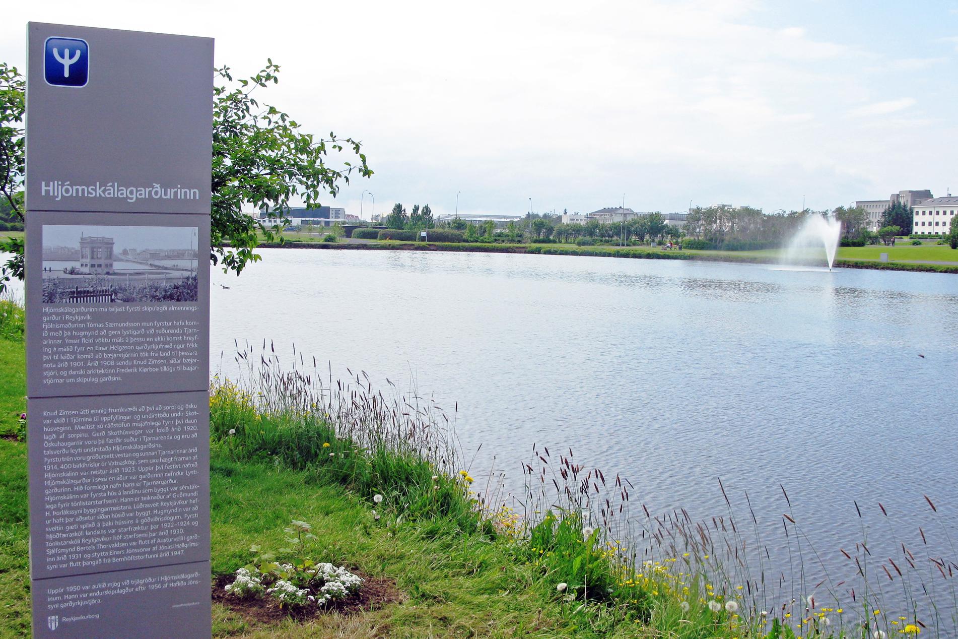 Cultural landmark by the pond in Hljómskálagarður