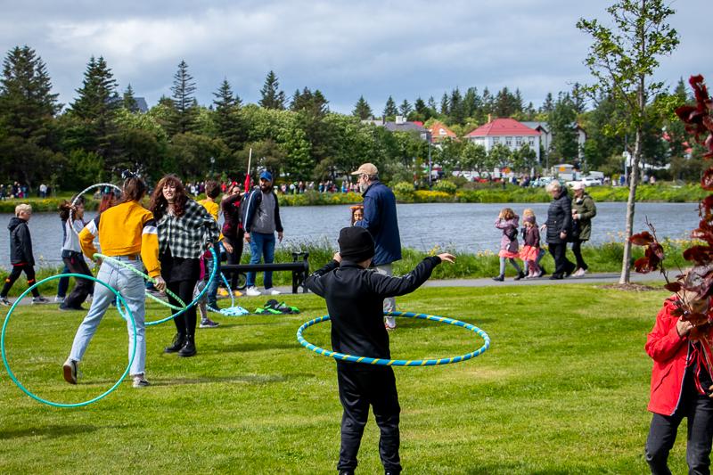 Children playing in Hljómskálagarður