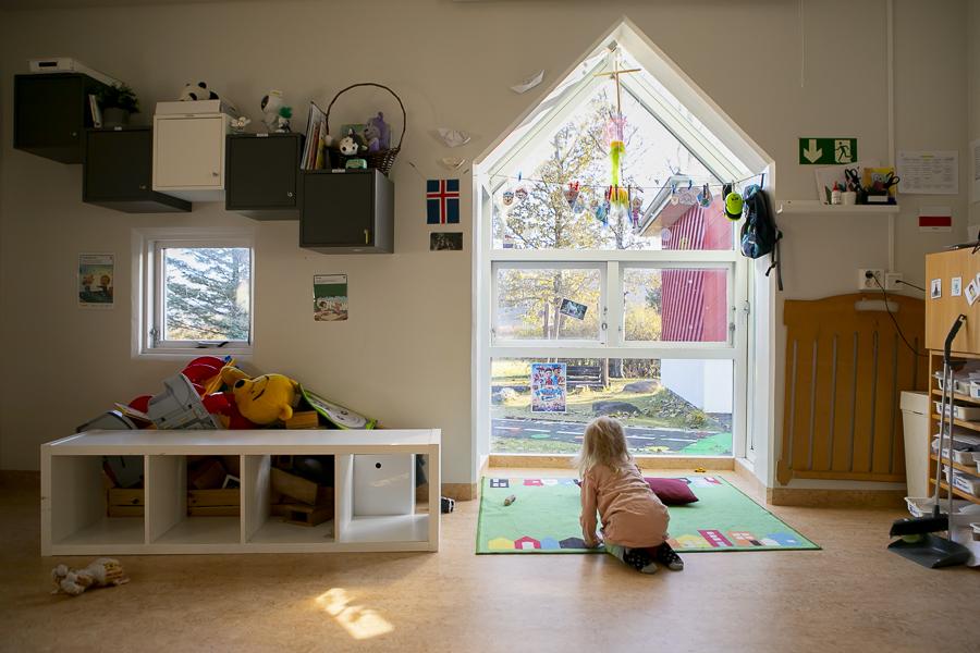 Girl playing inside Engjaborg.