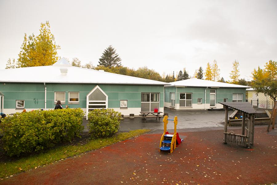 Sólborg preschool and equipment on the playground