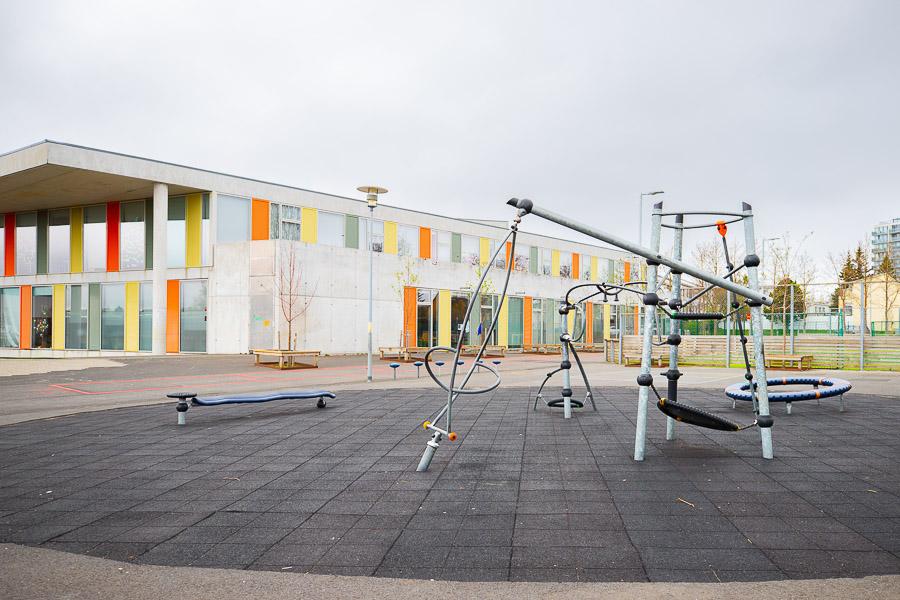 Climbing equipment and trampoline in the outdoor area at Vogasel after-school program.