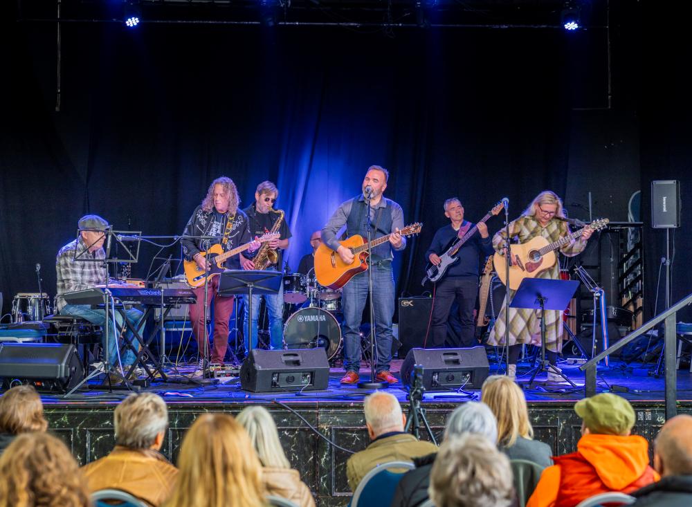 Garage bands took the stage at Iðnó during Culture Night