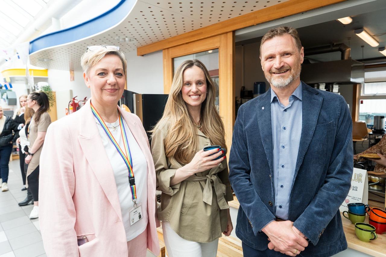 Særún Ármannsdóttir leikskólastjóri, Hildur Björnsdóttir og Steinn Jóhannsson sviðsstjóri skóla- og frístundasviðs.