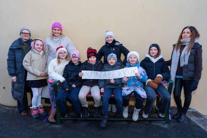 The Engjaskóli Student Rights Council with the mayor and school teachers.