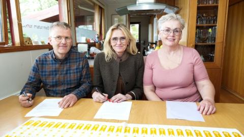 Frá undirritun samnings við Gróðrarstöðina Mörk